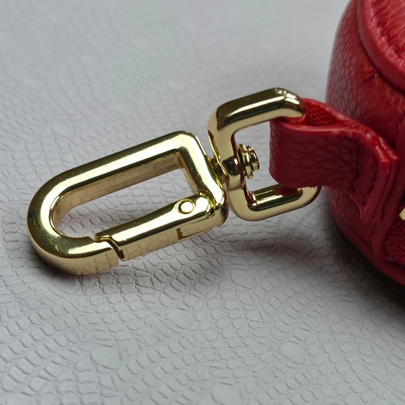 Burgundy Red Leather Heart Coin Purse Keychain Zipper Mini Pouch New - Picture 5 of 10